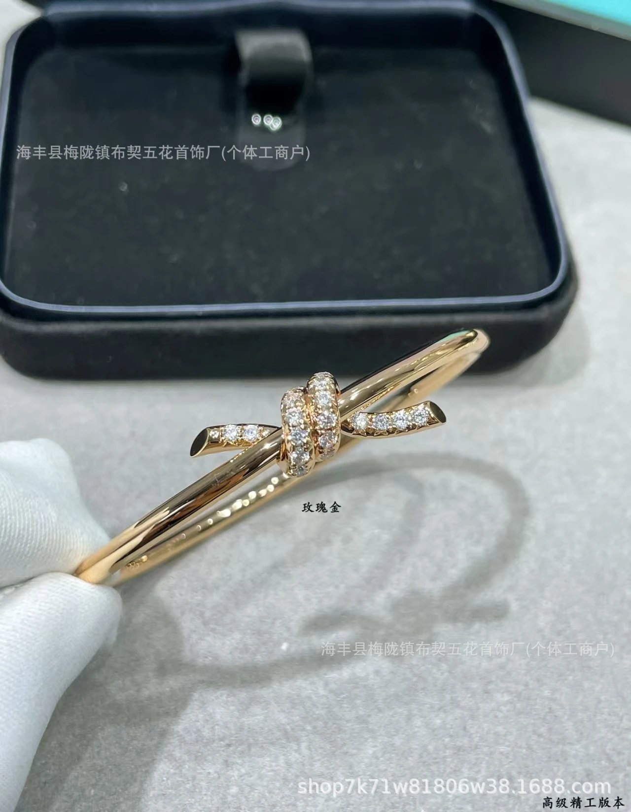 Design Knot-Style Crystal-Embellished Bangle Bracelet Jewelry - 6