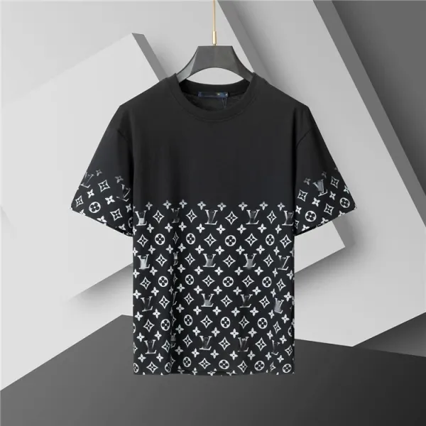 Louis Vuitton Monogram Print Black T-Shirt - 1