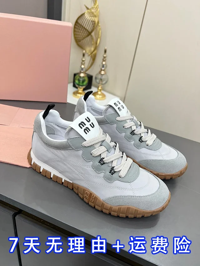 Miu Sneakers Low-Top Lace-Up Gum-Sole product detail image 7