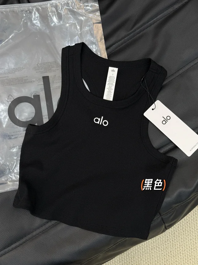 Alo Vests Ribbed Cropped Logo Tank Top product detail image 4