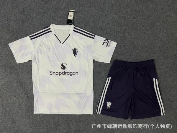 Manchester United 2024-25 Away Jersey White with Snapdragon Sponsor - 1