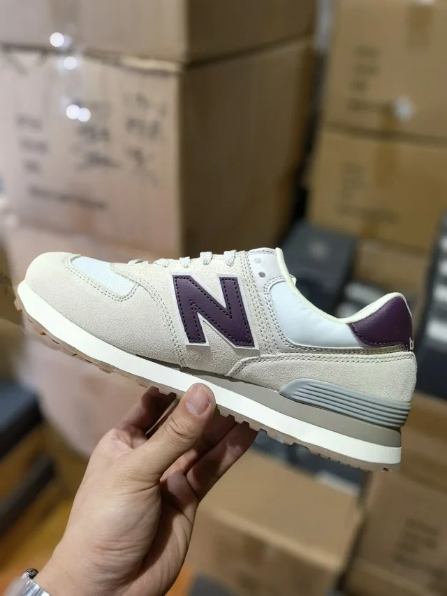 New Balance Sneakers 574 product detail image 3