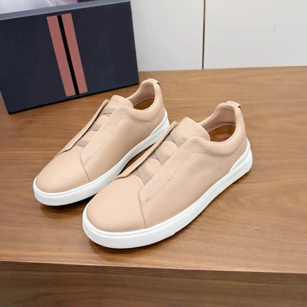 Hogan Interactive Sneakers Black with Tan Accents Casual Shoes - 6