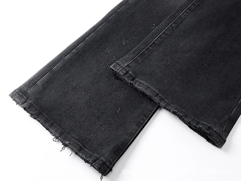 Design Distressed Black Flared Jeans - 35