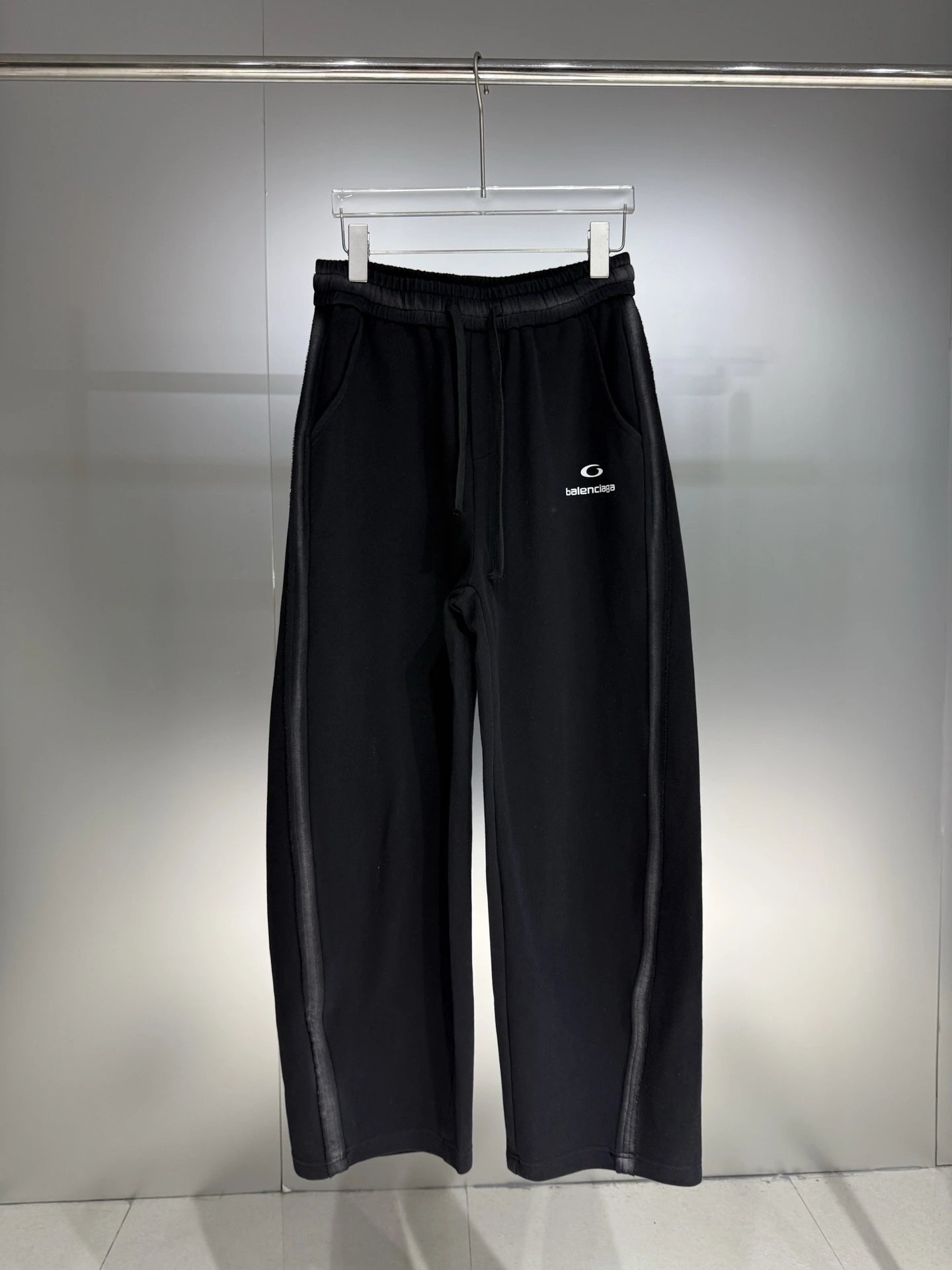Balenciaga Cargo Sweatpants Black - 3