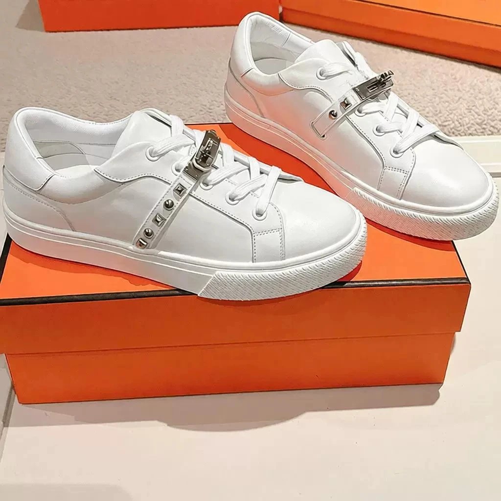 White Leather Sneake