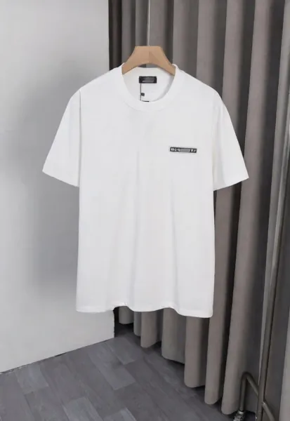 Design Minimalist Logo Patch White T-Shirt - 1