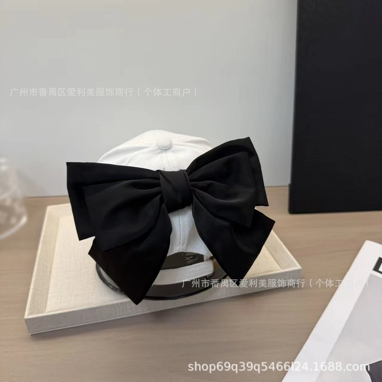 Design Chanel-Inspired Crystal CC Bow Baseball Cap Beige Baseball Cap - 9