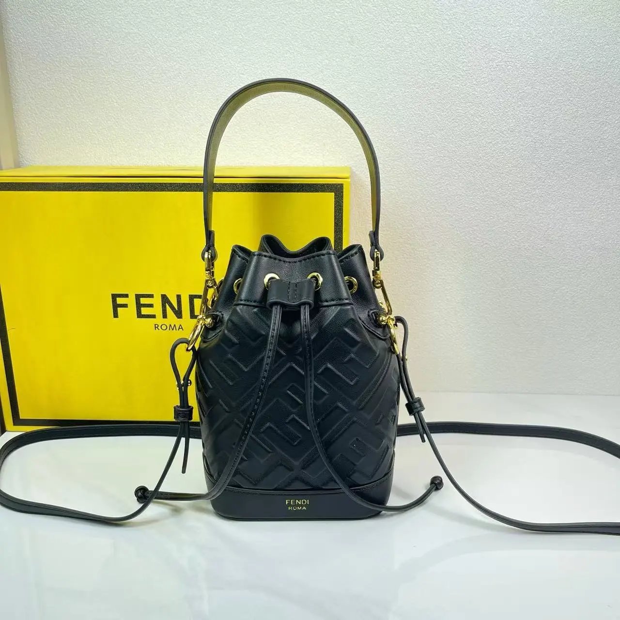 Fendi Mon Tresor Bucket Bag Beige Leather Handbags - 3