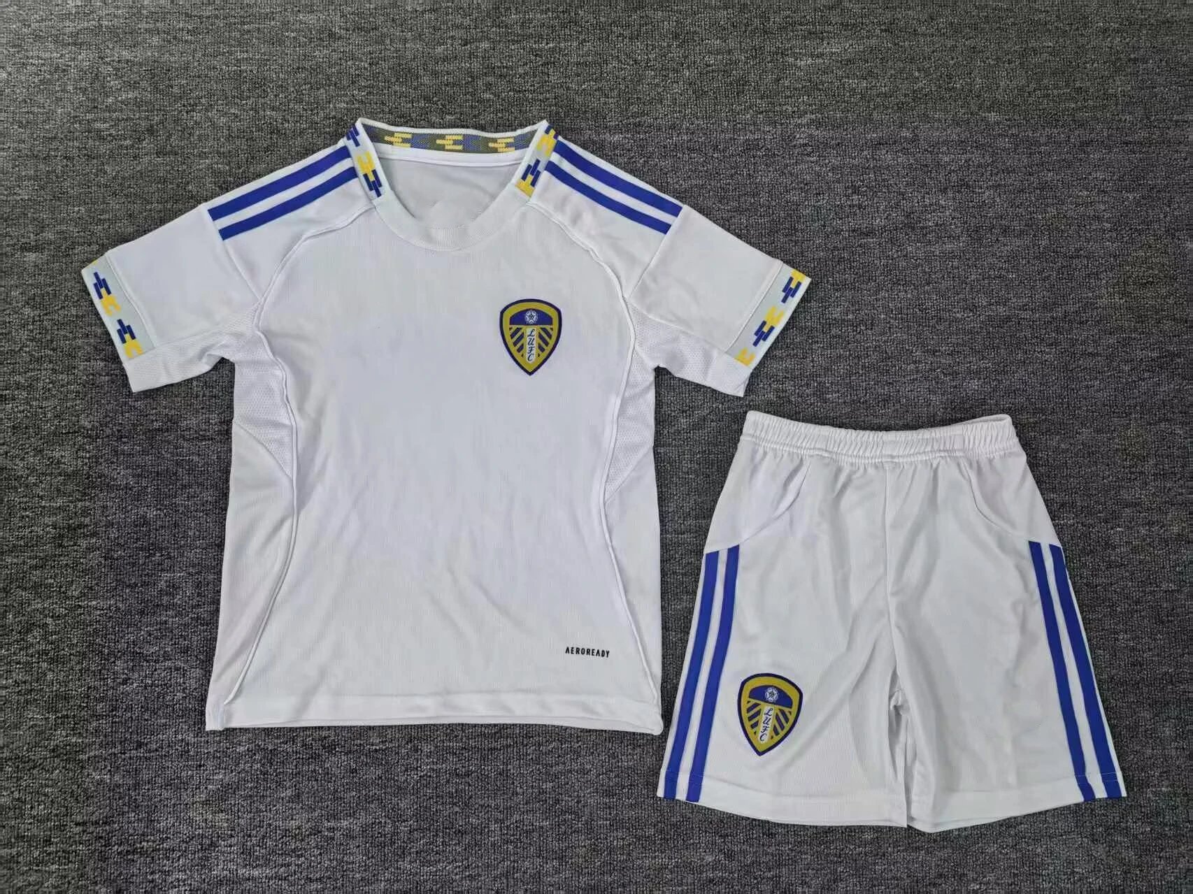 Castore Everton FC 2023-24 Third Kit Blue Swirl Jersey and White Shorts Sets - 28