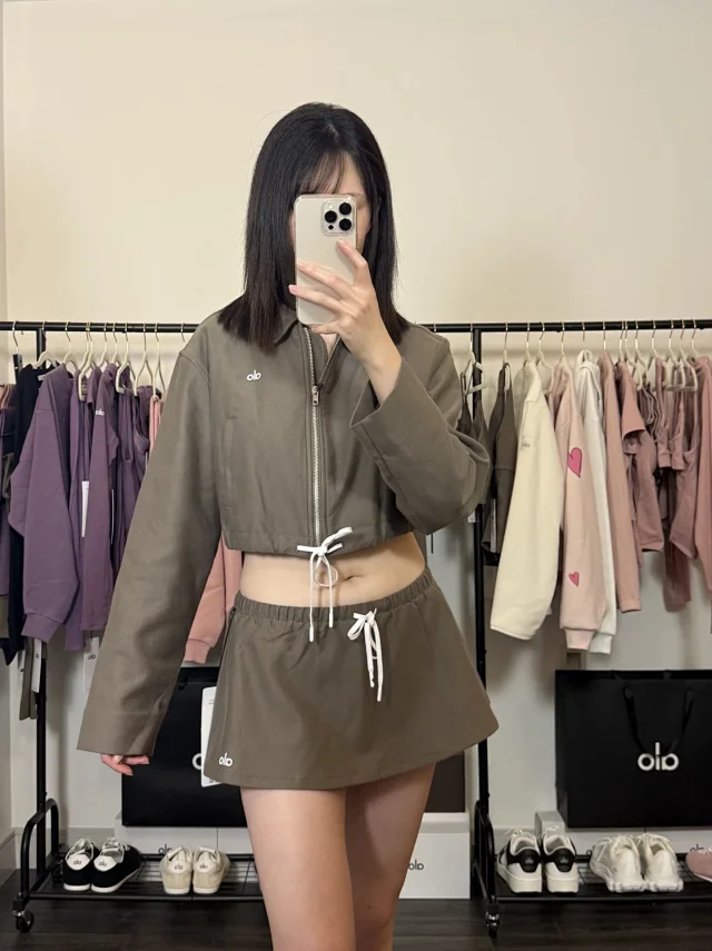 Alo Matching Sets Cropped zip-up jacket and drawstring mini skirt set product detail image 14