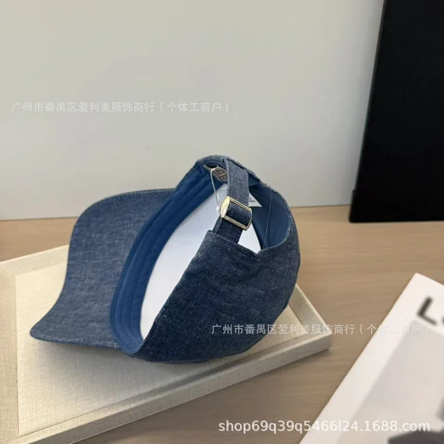 Hermès Hats Embroidered Horse Patch Baseball Cap product detail image 13