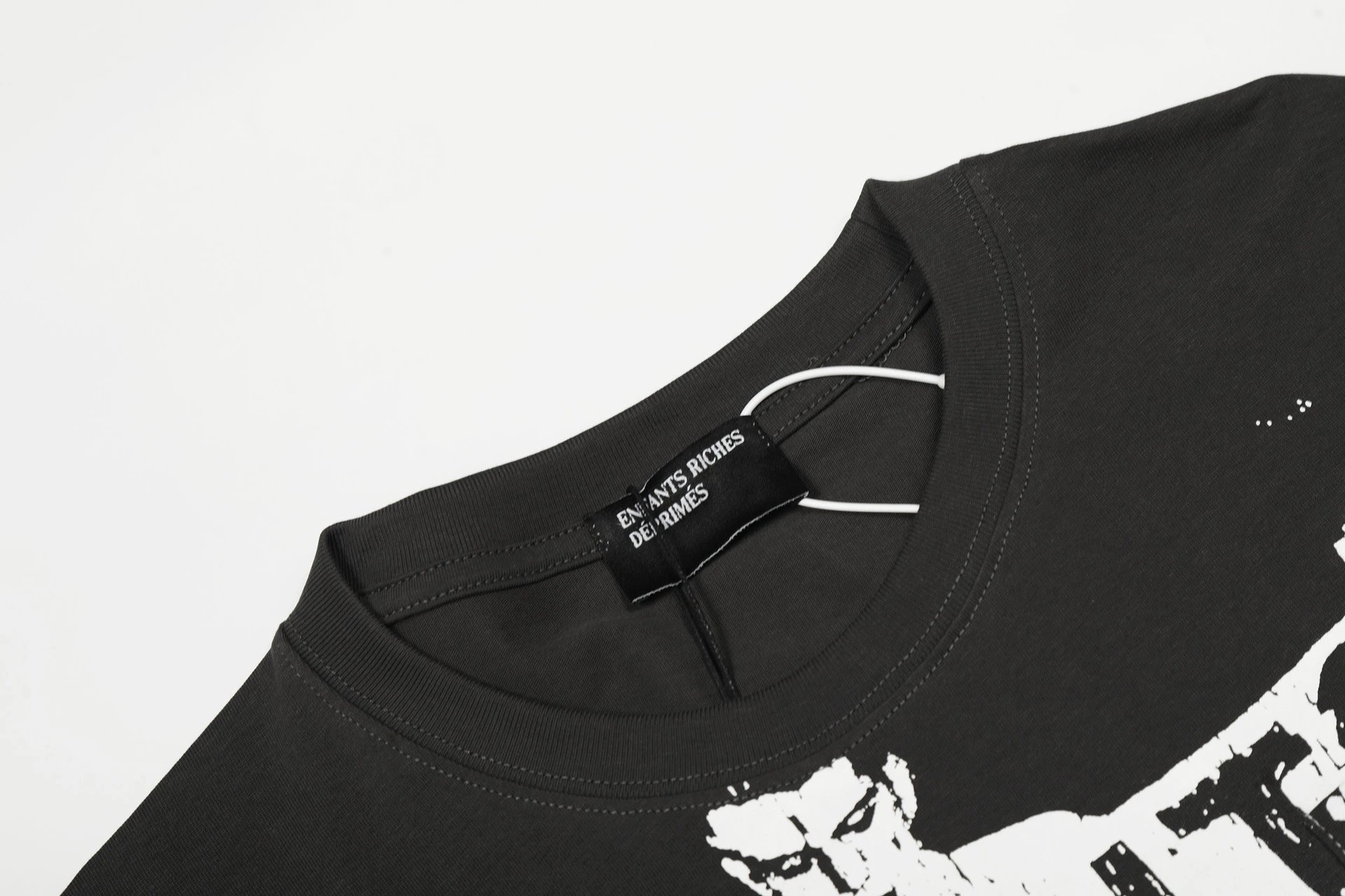 Design Long Sleeve Graphic Tee Black T-Shirts - 21