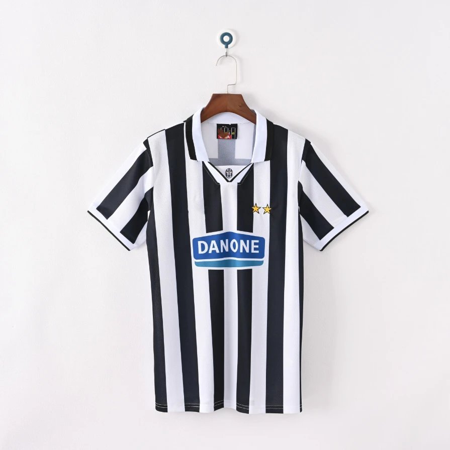 Juventus 1996-97 Home Jersey White - 28