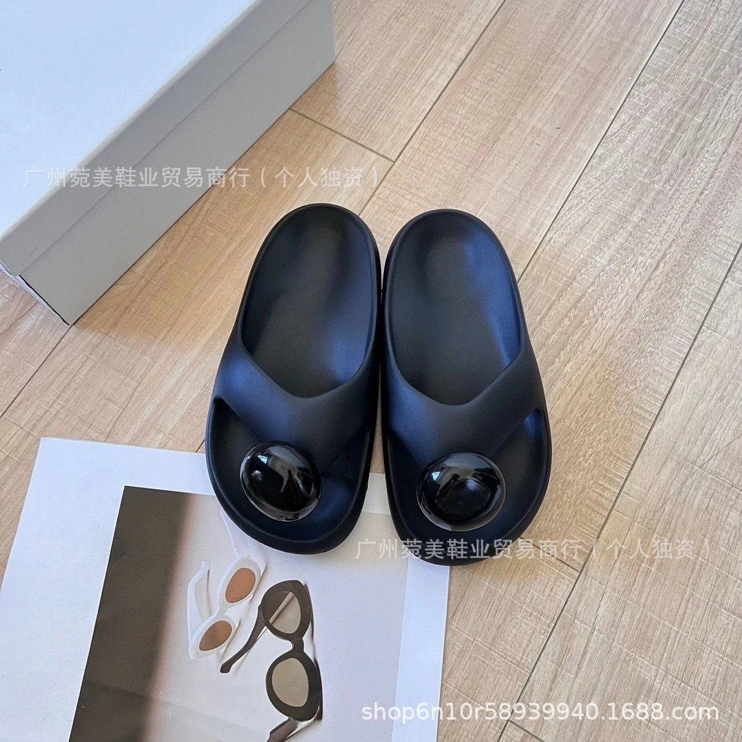 Design Bubble Slides White Slippers - 7