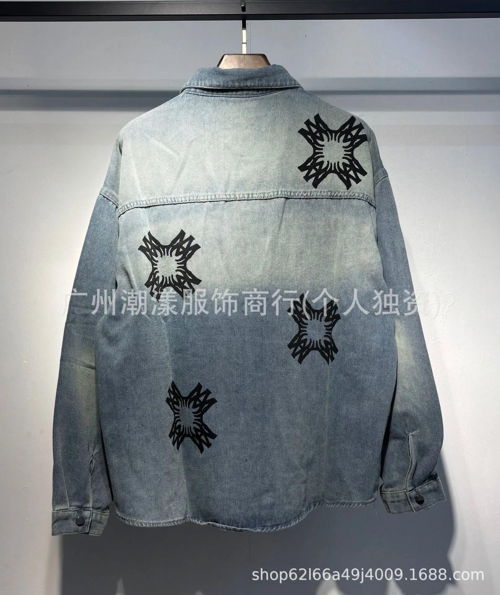 Design Denim Shirt with Abstract Star Print Light Blue Denim Jacket - 7