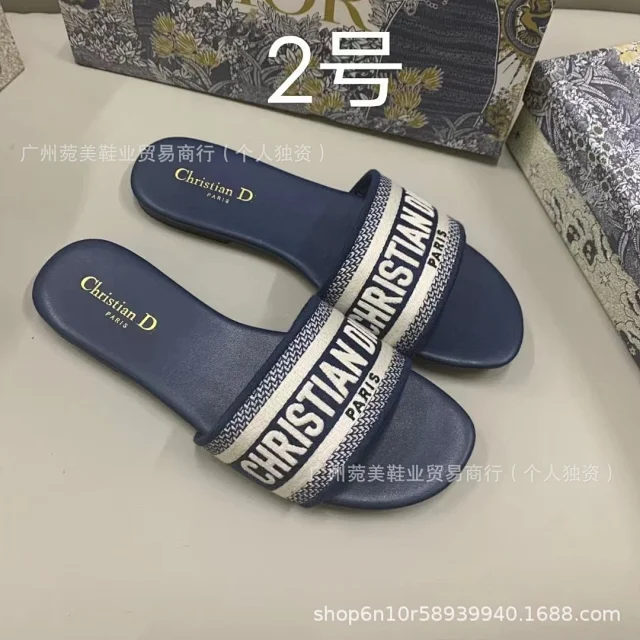 Christian Dior Slippers Dway logo-embroidered slide product detail image 5
