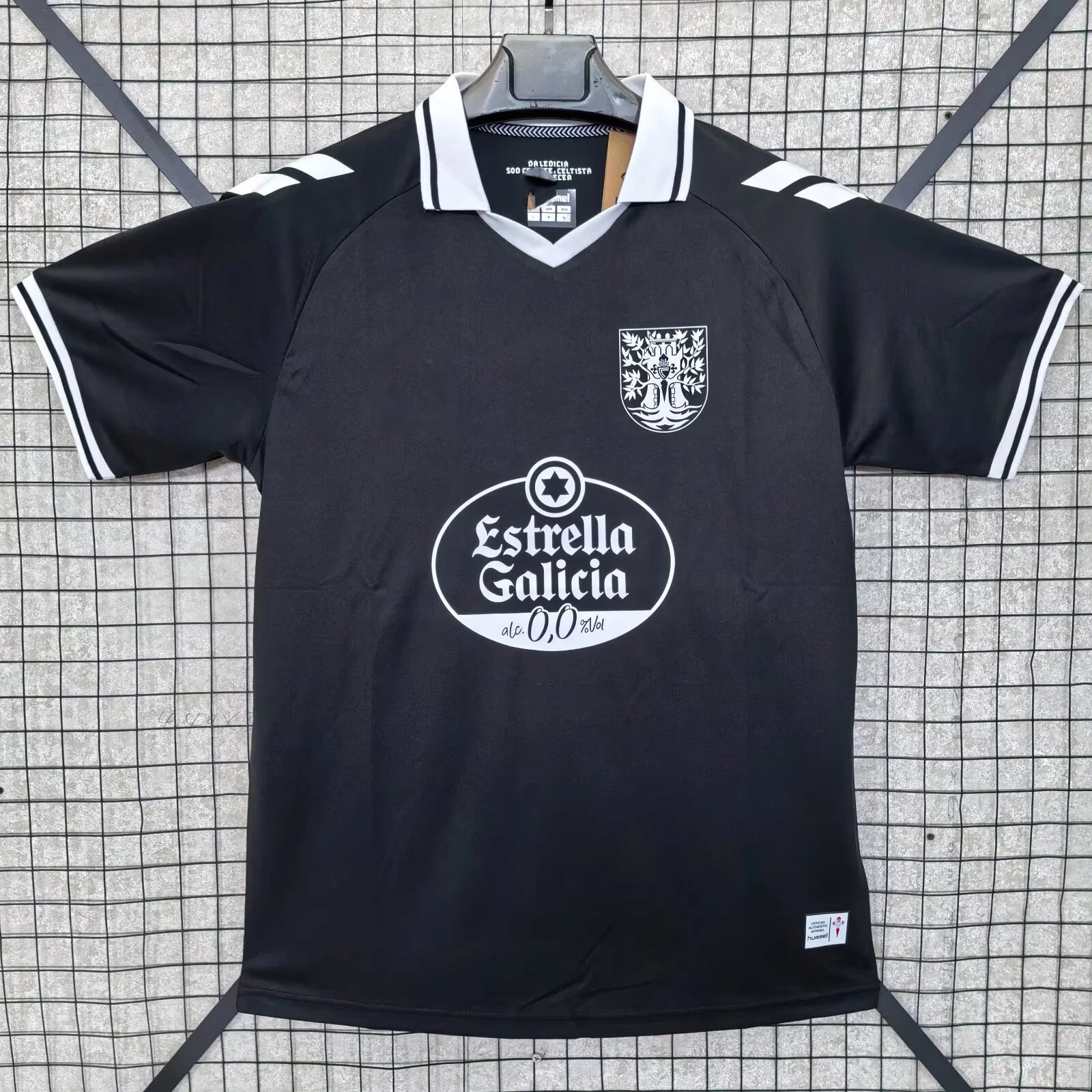 Design 1. FC Kaiserslautern 125th Anniversary Commemorative Jersey Red / Black Jersey - 6