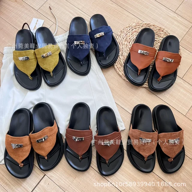 Unbranded Sandals Thong with buckle-detail vamp product detail image 3