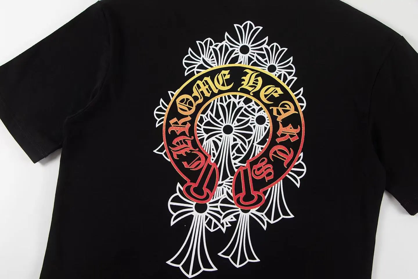Design Crystal Embellished Splatter Print T-Shirt Black - 32