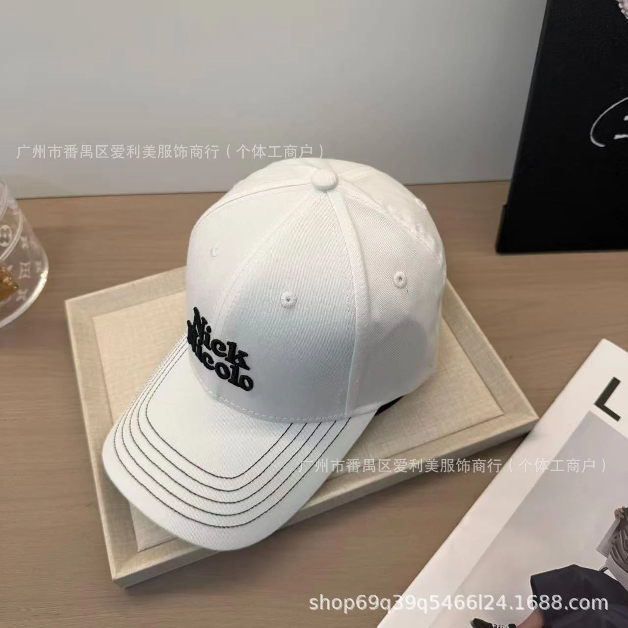 Design Embroidered Logo Beige Baseball Cap - 11