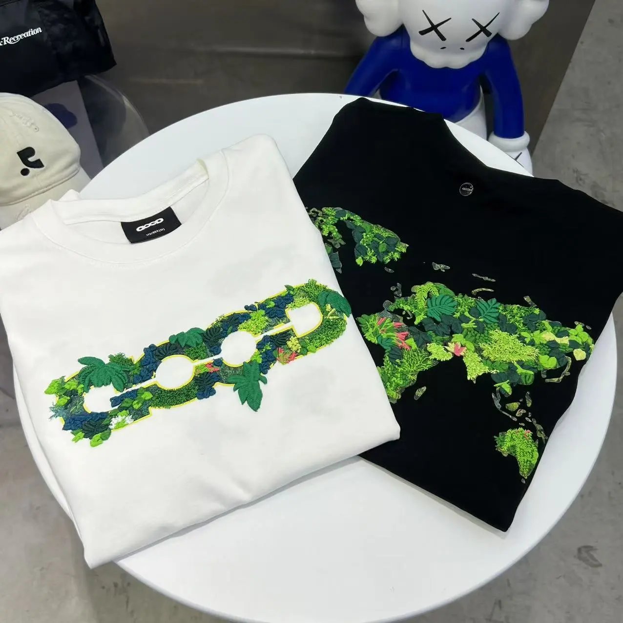 Balenciaga Chain Link Embellished Red T-Shirt - 9