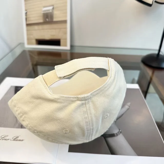 Alexander Wang Hats Embroidered Logo Distressed-Brim Baseball Cap product detail image 4