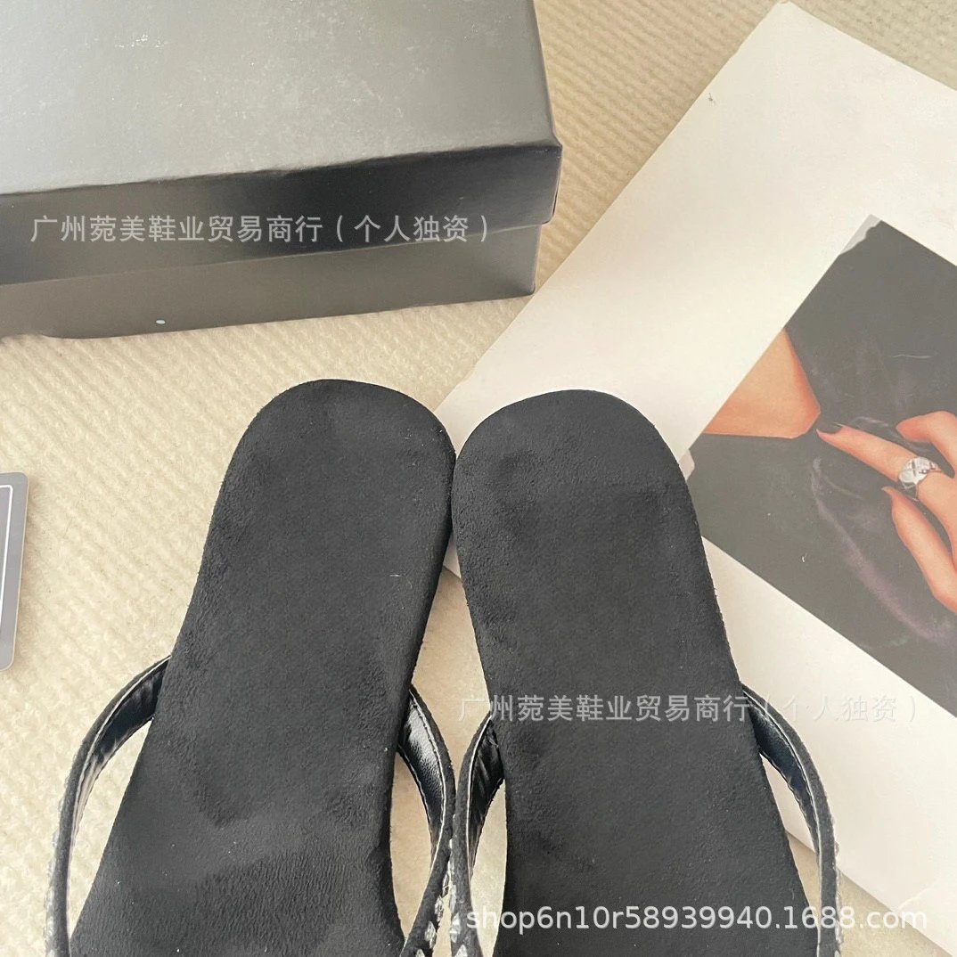 Design Pearl-Embellished Black Suede Flip-Flops Slippers - 5