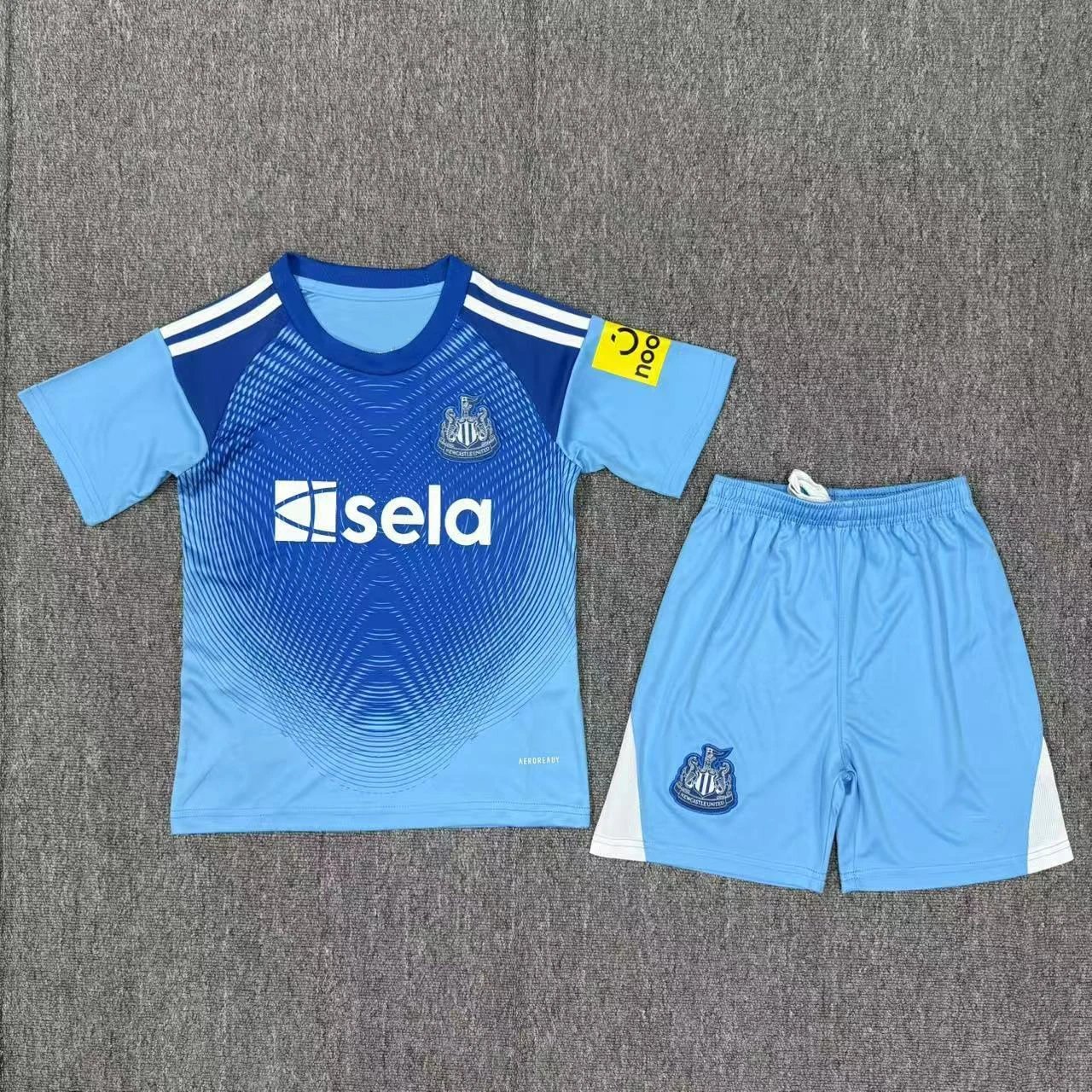 Design Newcastle United 2023-24 Third Kit Green / White Jersey and Shorts Set Sets - 15