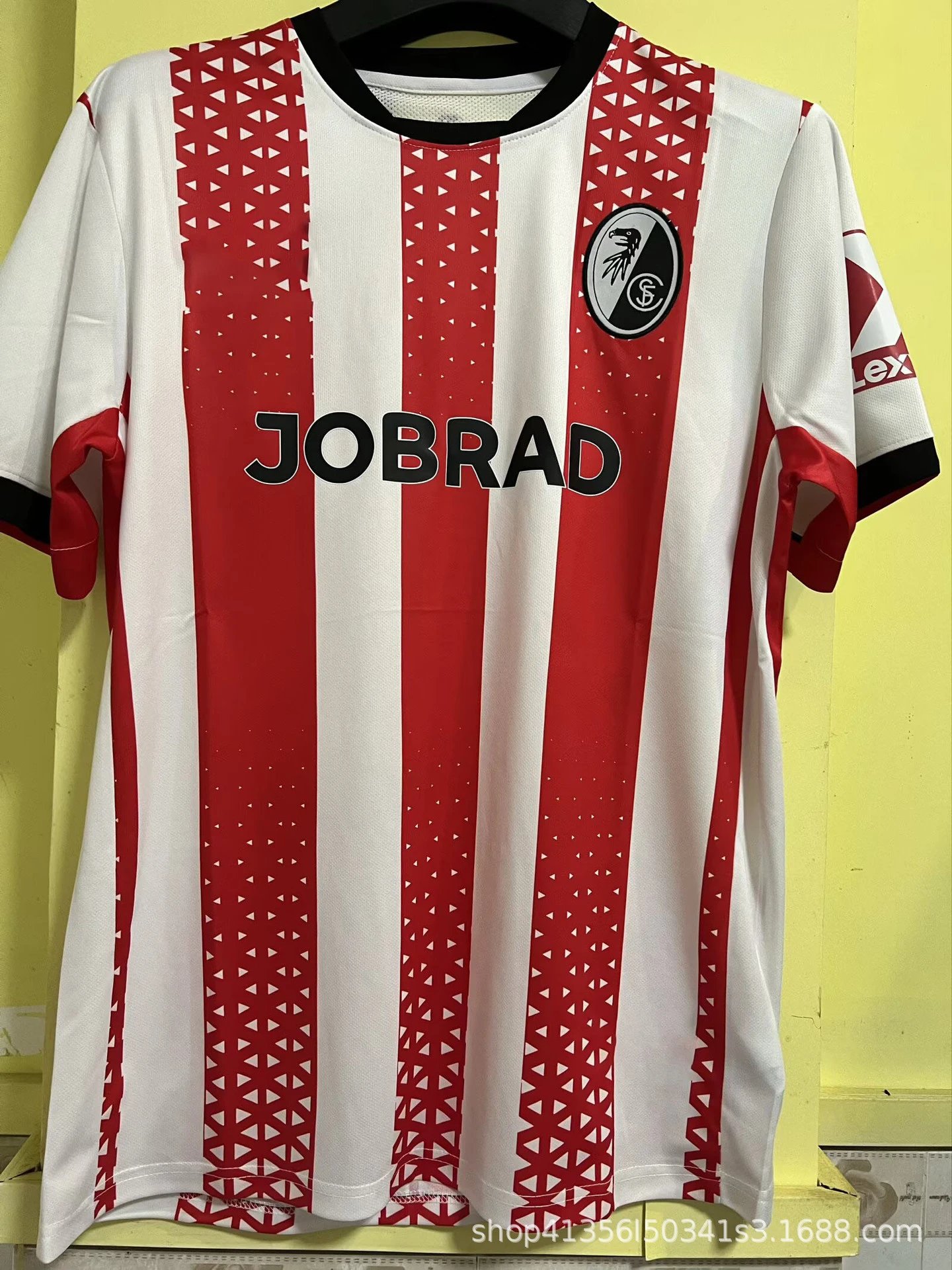 Design Leeds United x Red Bull Leipzig Third Jersey Black Gold Jersey - 4