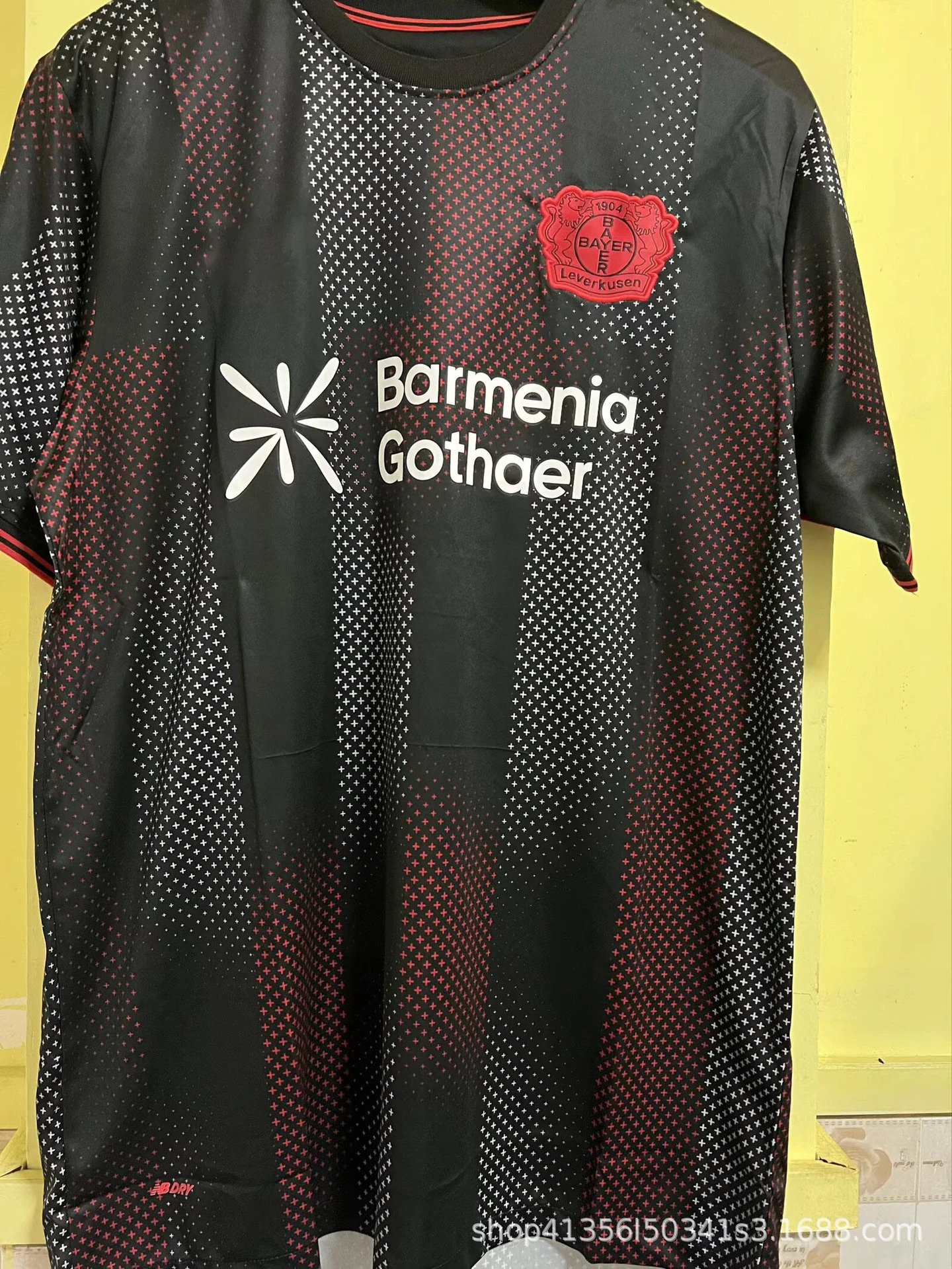 Design Leeds United x Red Bull Leipzig Third Jersey Black Gold Jersey - 3