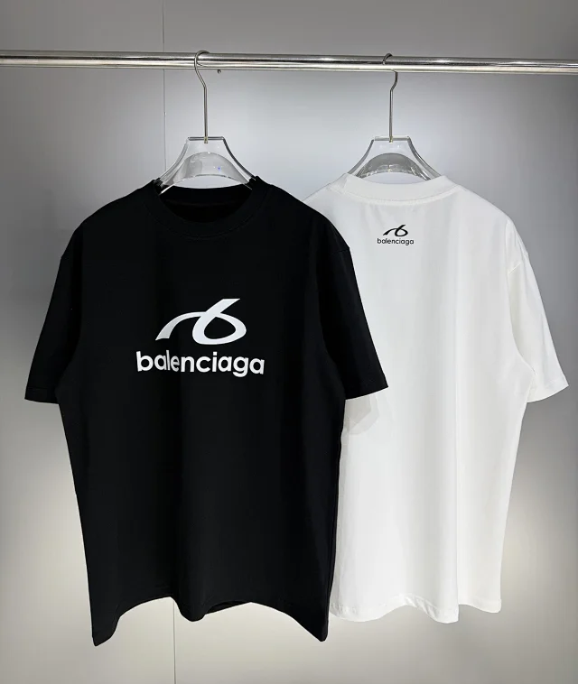 Balenciaga Multiple graphic T-shirt designs product detail image 18