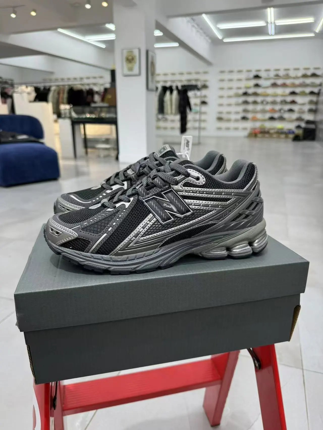 Nlock Sneakers 1906R mesh running — Black silver gray