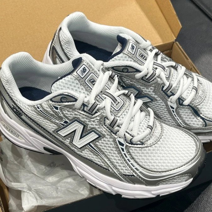 New Balance Sneakers 740 Mesh image 2