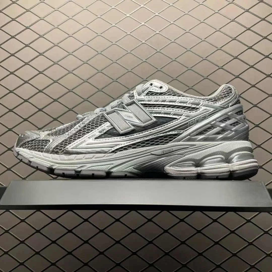 Nlock Sneakers 1906R mesh running — Liquid silver