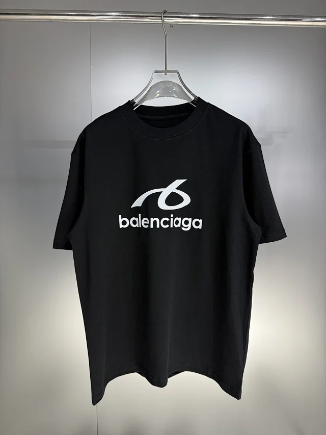 Balenciaga Multiple graphic T-shirt designs product detail image 19