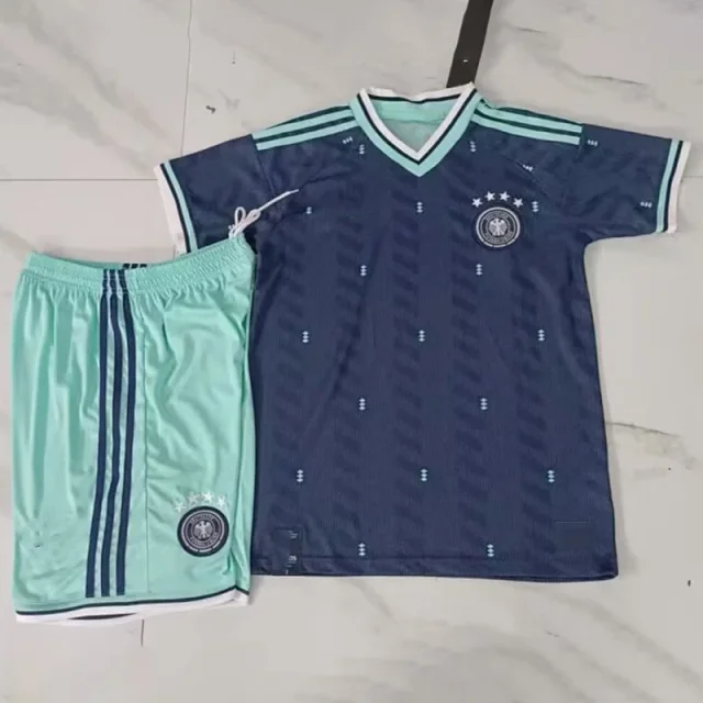 FC Barcelona Football Jerseys Children's jersey and shorts set product detail image 35