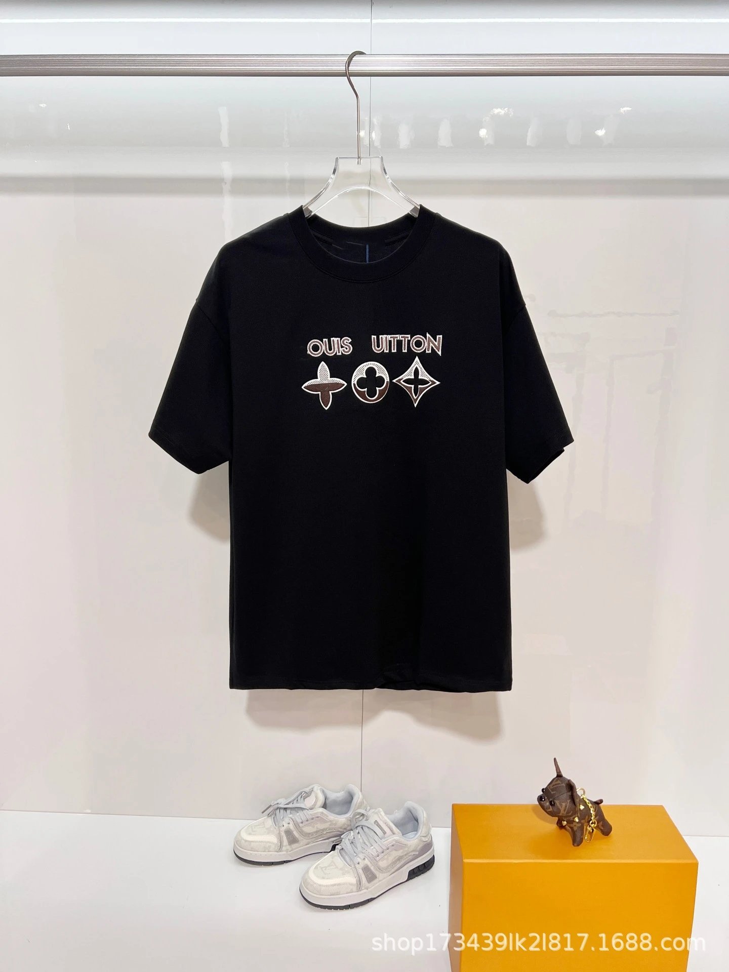 Design Embroidered Logo White T-Shirt - 27