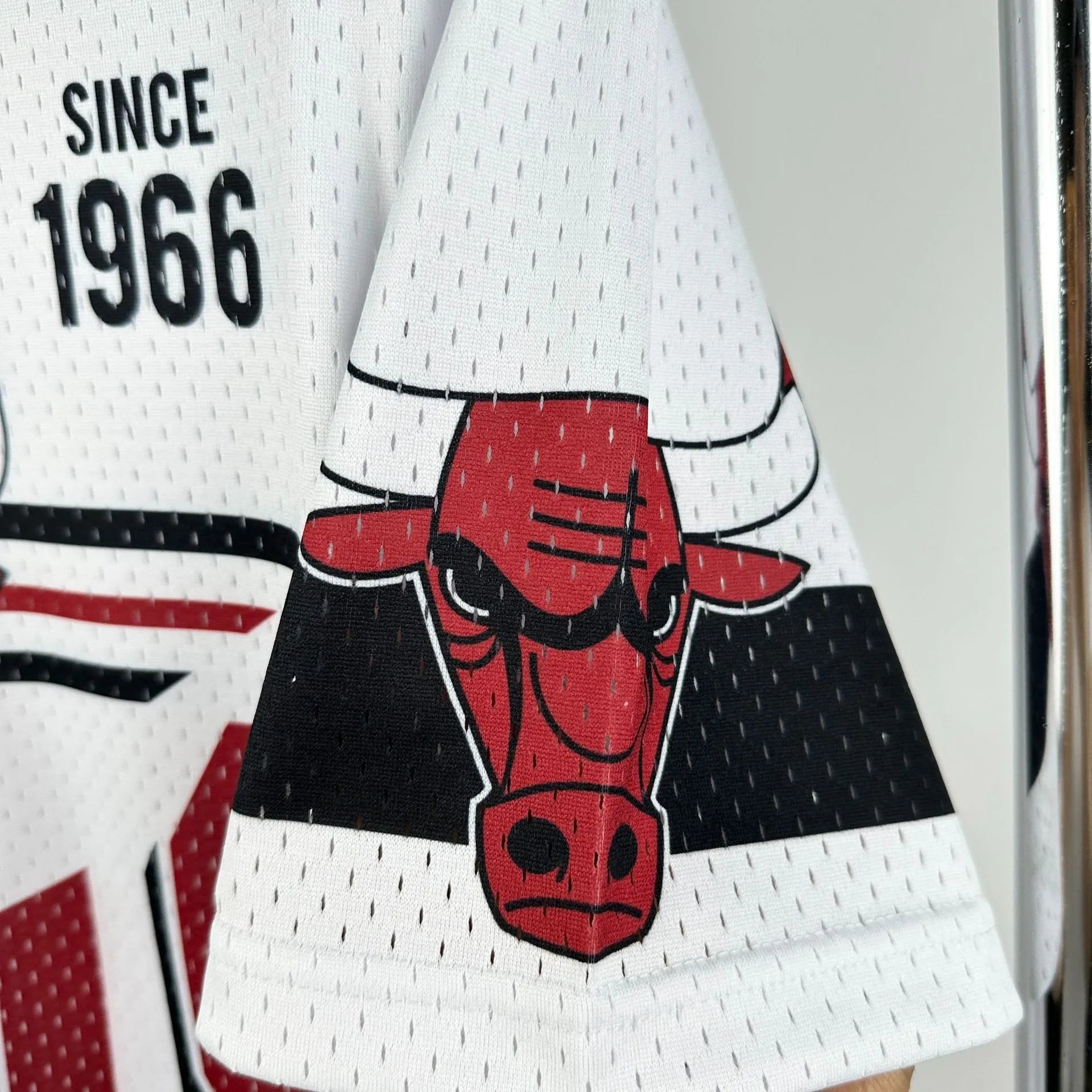 Mitchell & Ness Houston Rockets Throwback Mesh Jersey White - 24