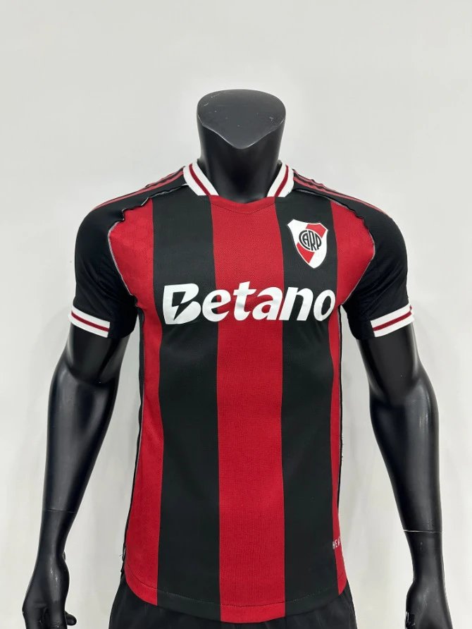 Design Benfica Away Jersey 2023-24 Cream with Red Accents Jersey - 21