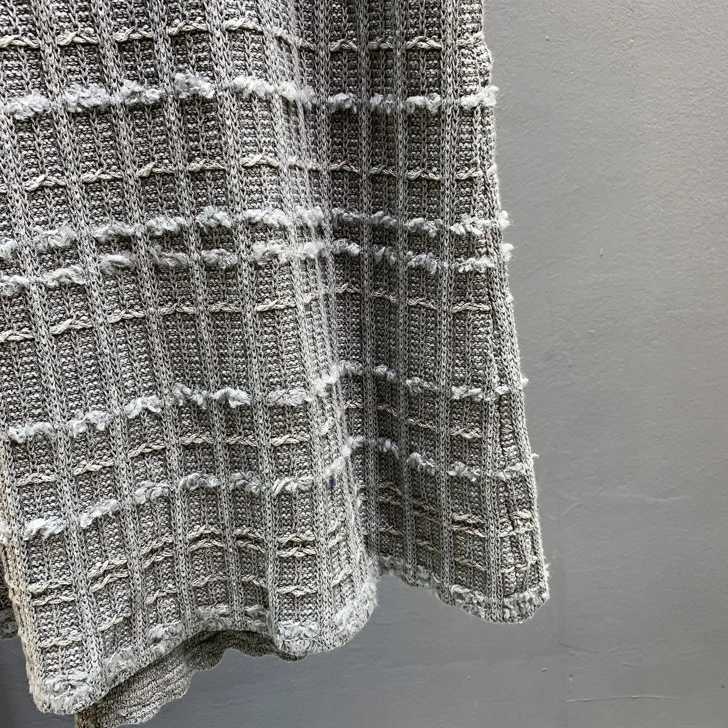 Chanel Tweed Collarless Sleeveless Dress in Gray-White - 8