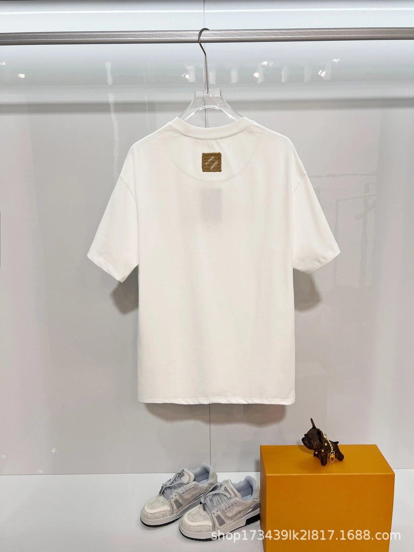 Design Embroidered Logo White T-Shirt - 22