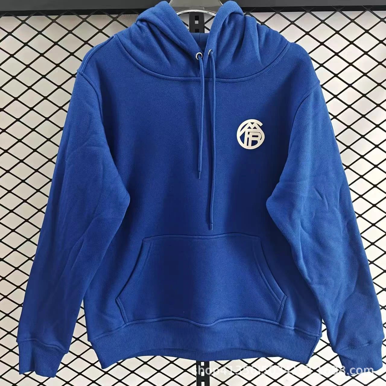 Design Minimalist Logo Hoodie White - 13