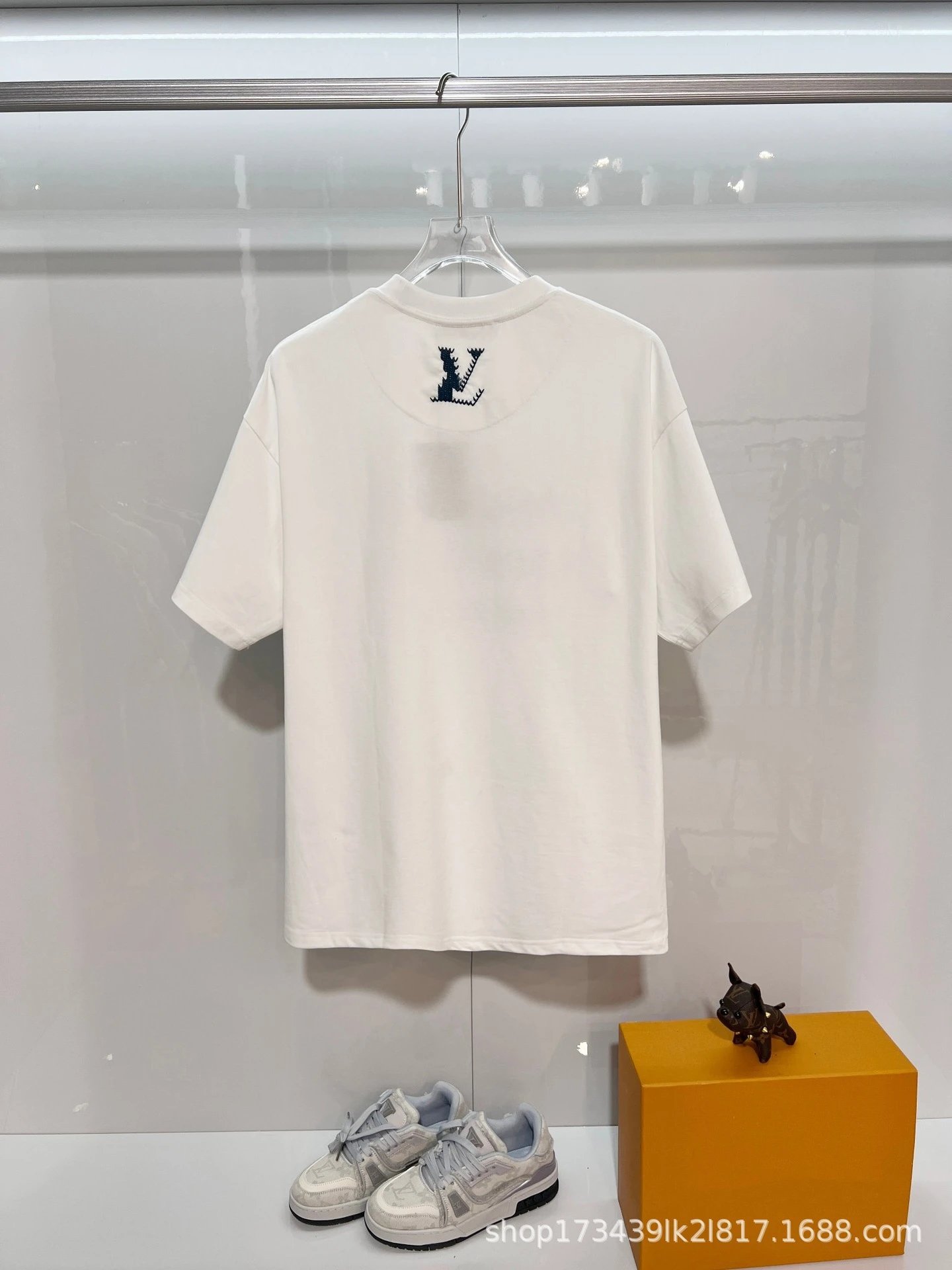 Design Embroidered Logo White T-Shirt - 36