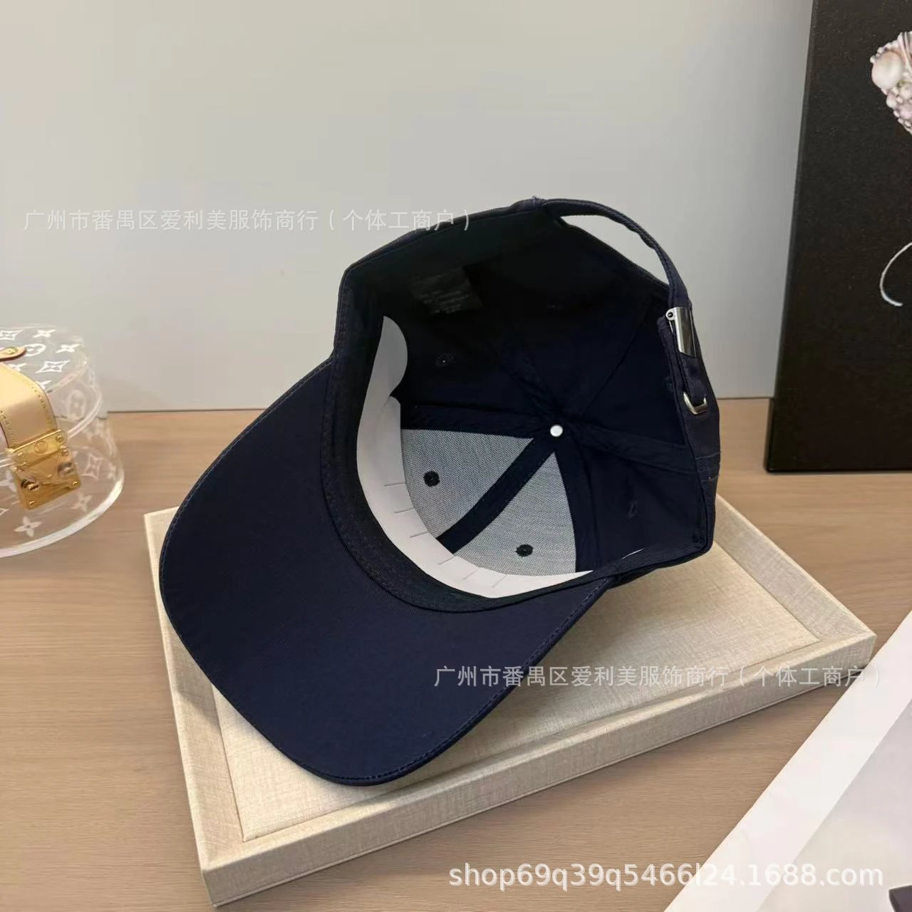 Design Embroidered Logo Beige Baseball Cap - 42