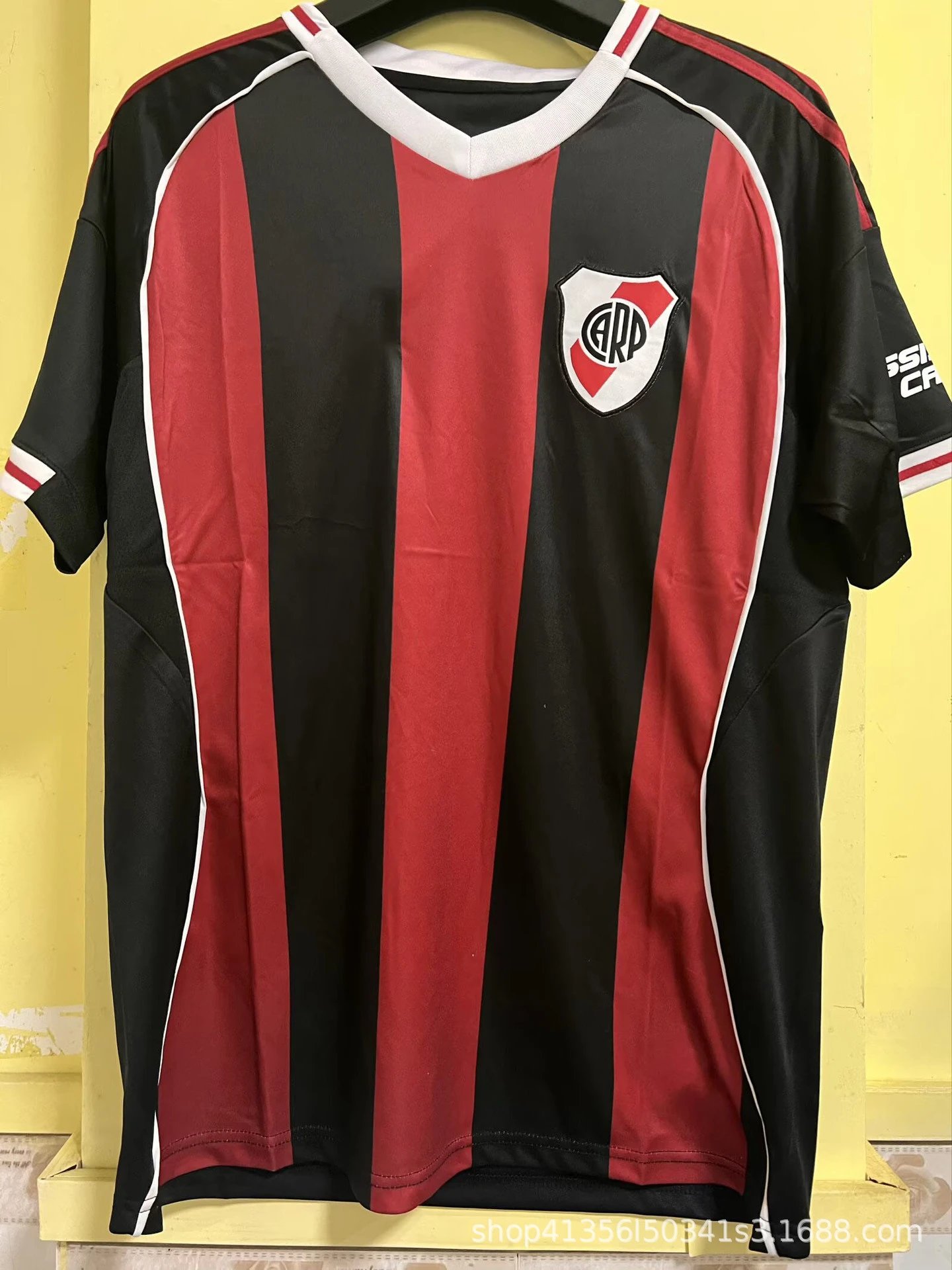 Macron Deportivo Alavés 2023-24 Away Jersey White / Blue Jersey - 10