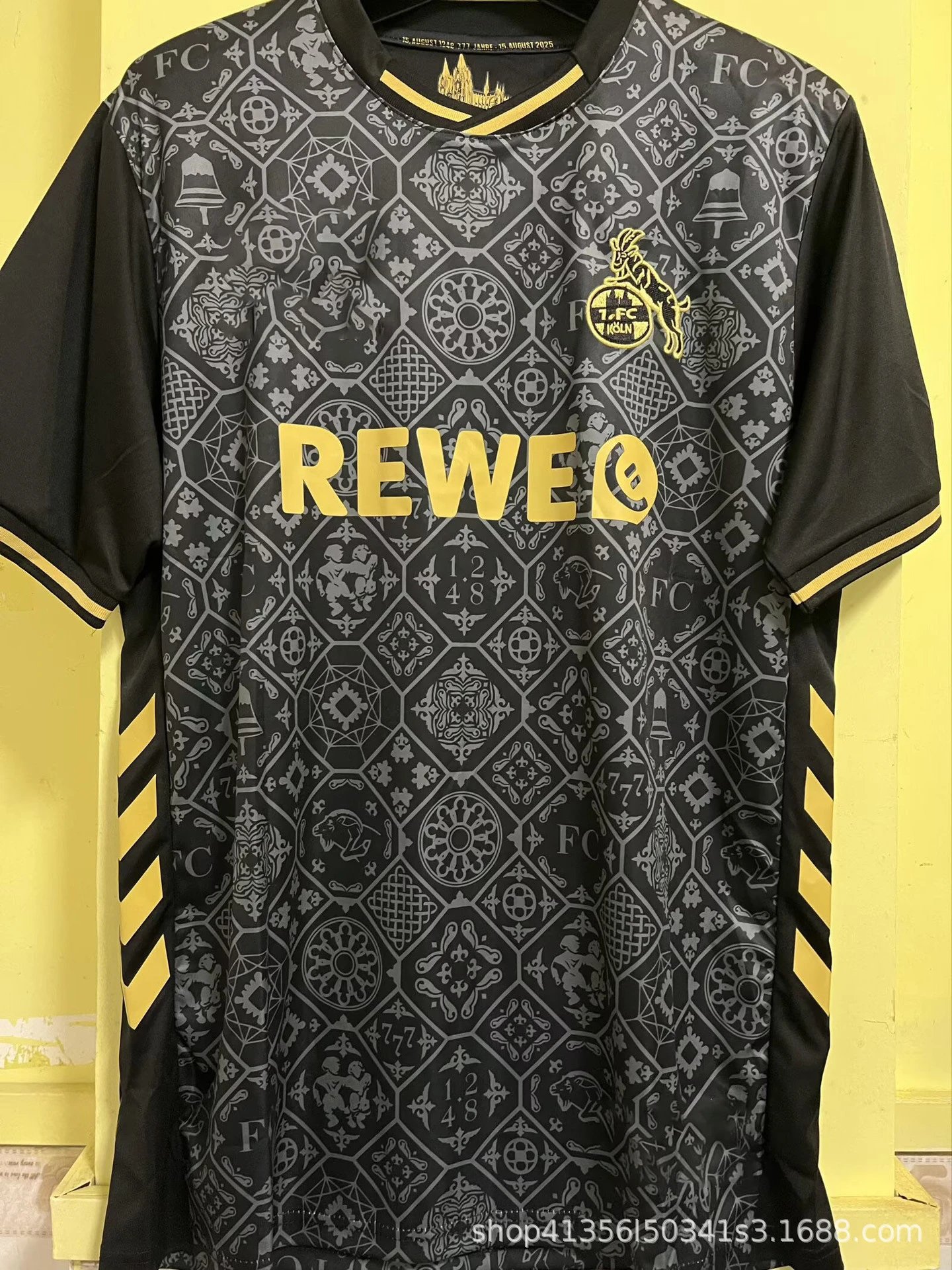Design Leeds United x Red Bull Leipzig Third Jersey Black Gold Jersey - 11