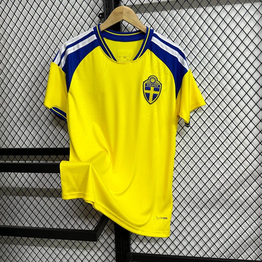 Puma Football Jerseys National Team Short-Sleeve — Fan 2627 Sweden’s home ground