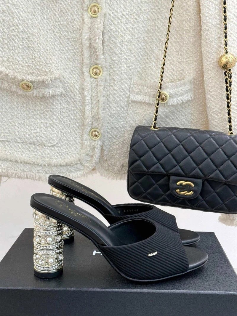 Chanel Mule Sandals Black Ribbed Leather Slippers - 6