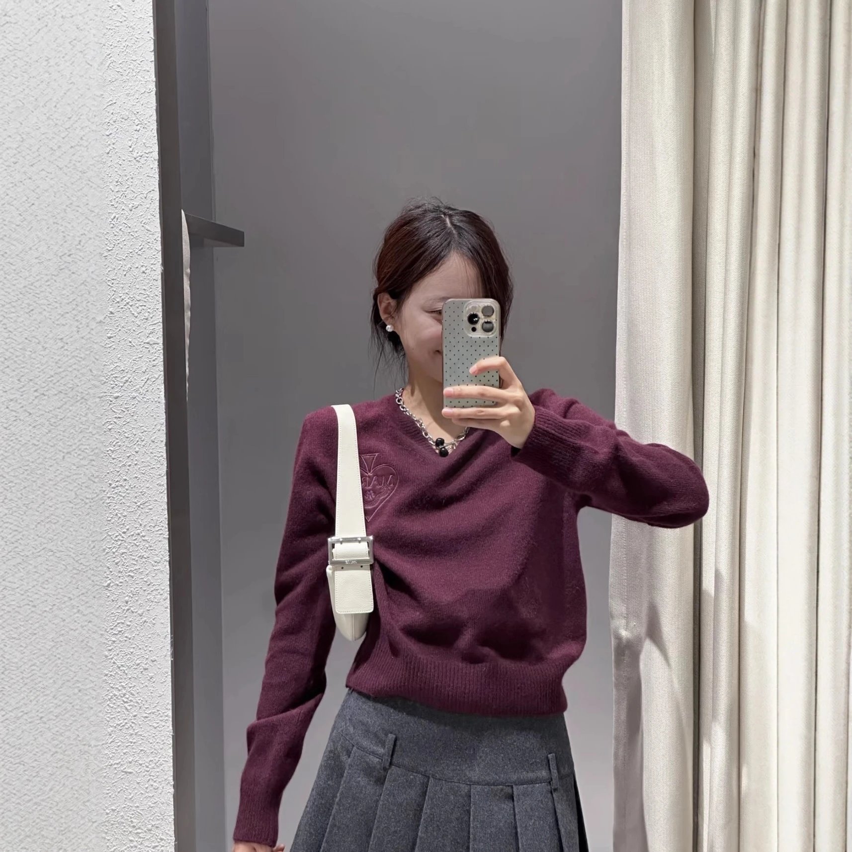 Knit Vneck Burgundy 